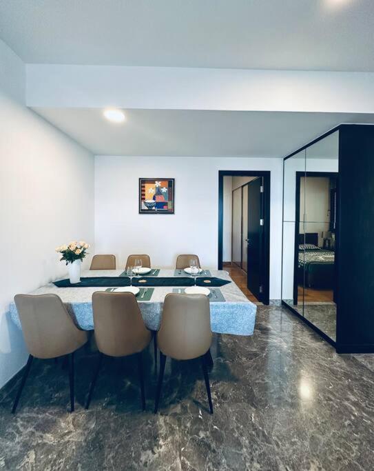 D1Mension 3Br Luxury Condo City Center In Dist 1 Ho Si Minh-város Kültér fotó